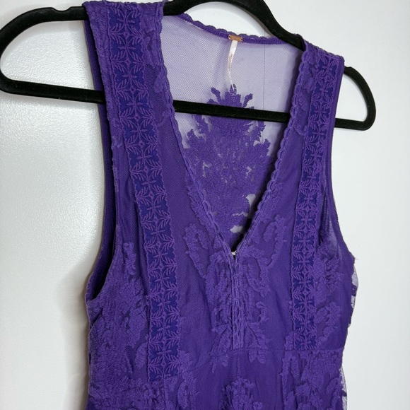 Free People Reign Over Me Purple Violet Lace Overlay Mini Dress - Size 2 - Picture 3 of 12